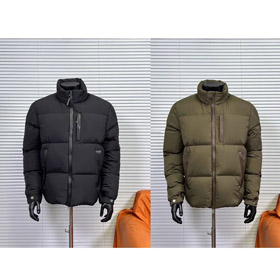 Moncler veste en cuir zip-up avec capuchon caché-5055  