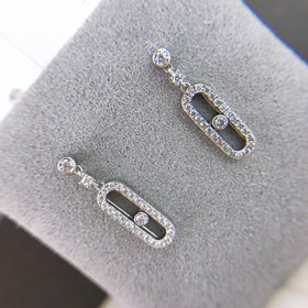 Messika Louis Vuitton LV diamant unique boucles d'oreilles en talc-3665  