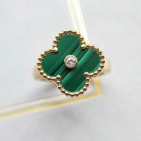 Van Cleef & Arpels bague classique malachite-3695  
